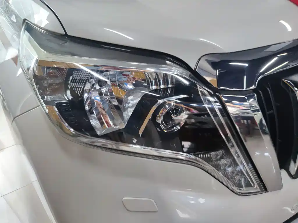 Toyota Prado — миниатюра 14