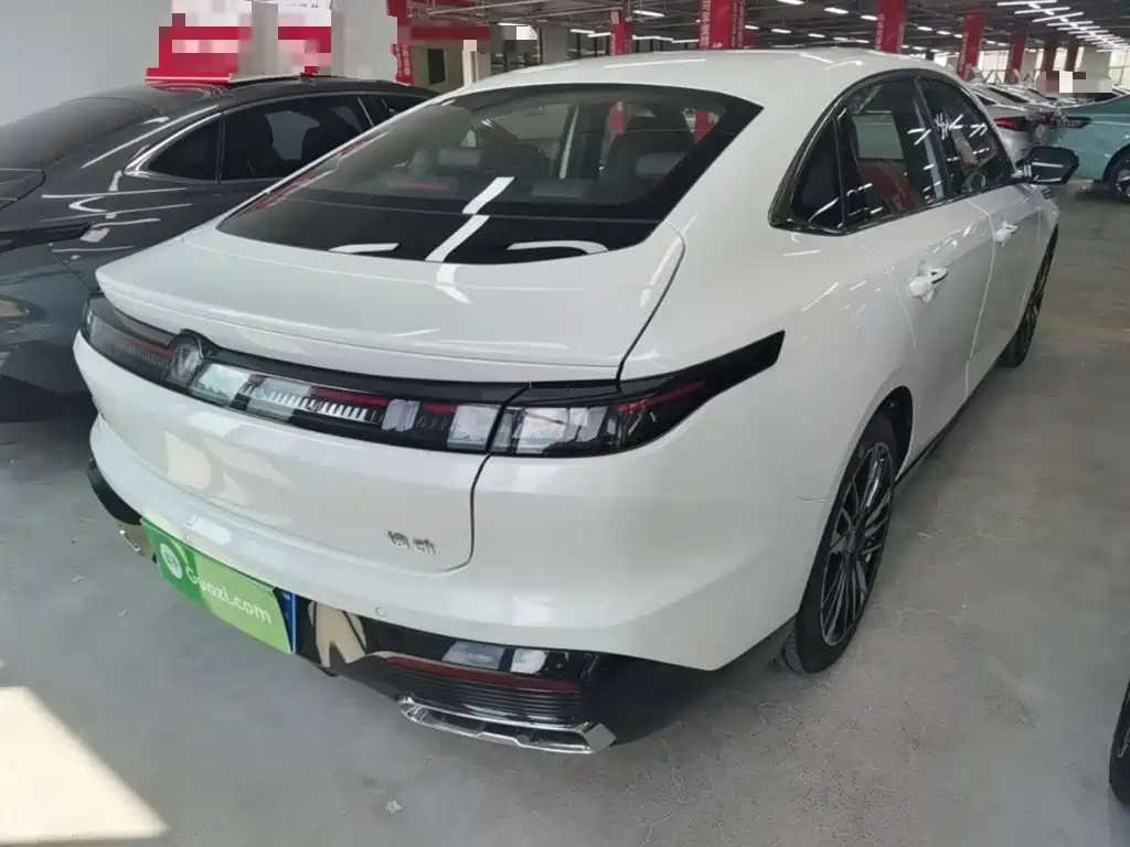 Changan Eado — миниатюра 7
