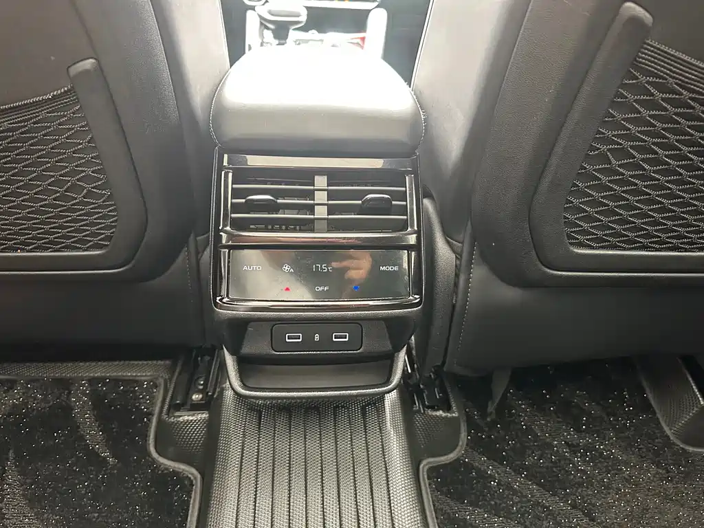 Geely Xingyue L — миниатюра 21