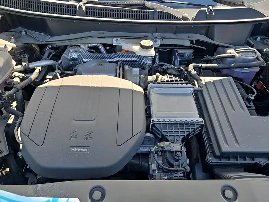 Hongqi Hongqi HS3 PHEV — миниатюра 10