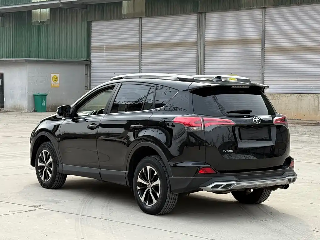 TOYOTA RAV4 RONGFANG