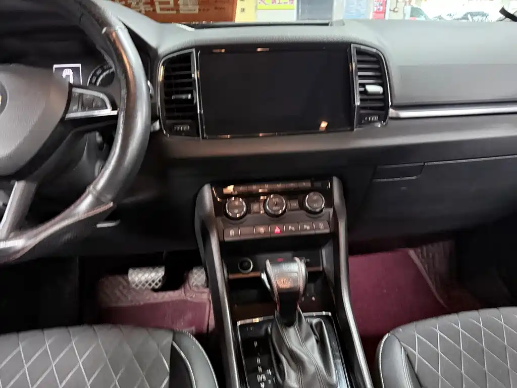 Skoda Karoq — миниатюра 15