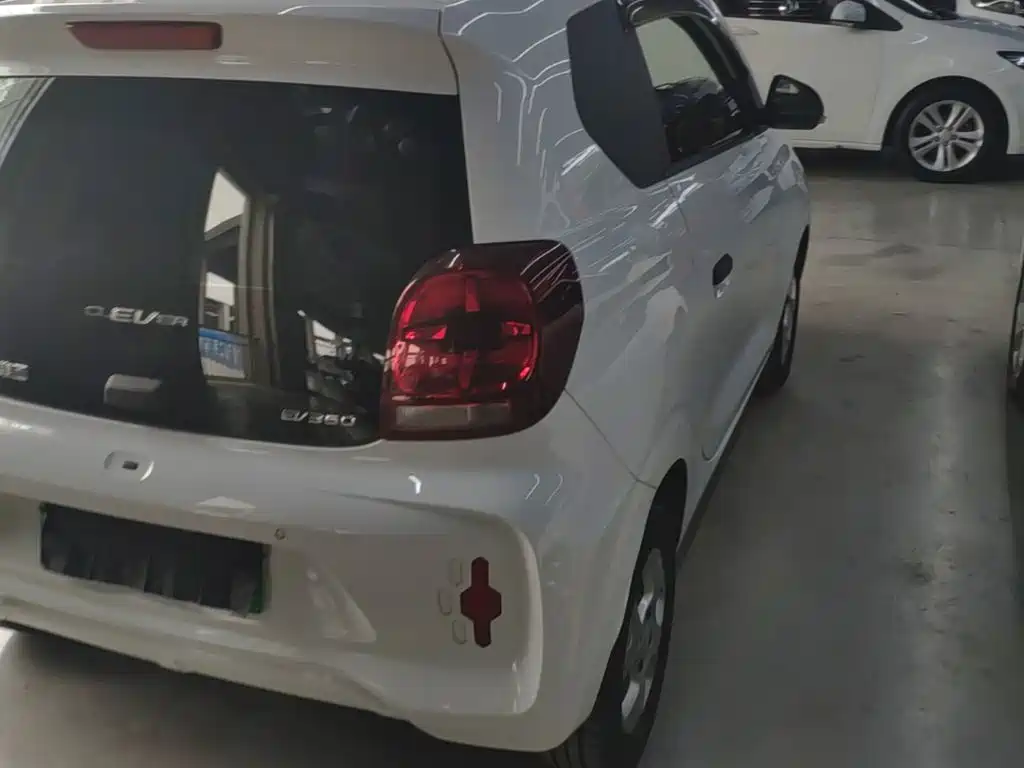 Roewe Clever — миниатюра 8