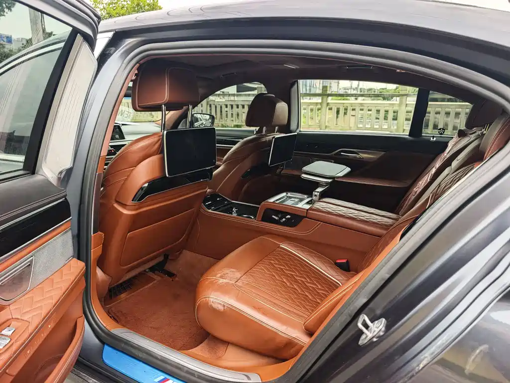 BMW 7 Series 7 2019 740Li xDrive Executive M Sport