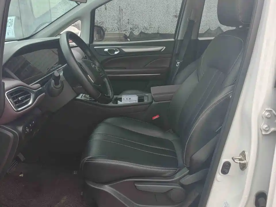 GAC Motor Trumpchi M6 — миниатюра 7
