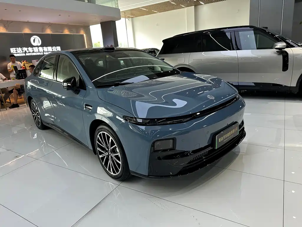 Leapmotor Leapmotor B01 — миниатюра 3