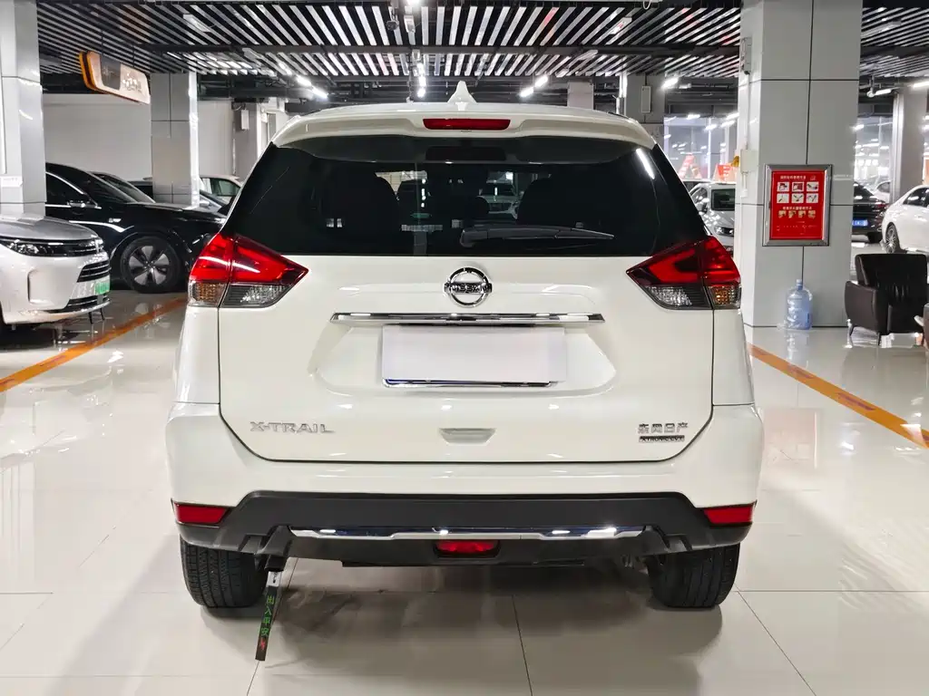 Nissan X-Trail — миниатюра 11