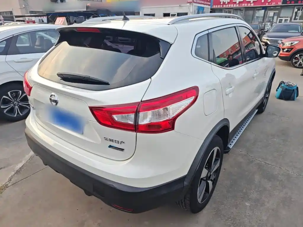Nissan Qashqai — миниатюра 7
