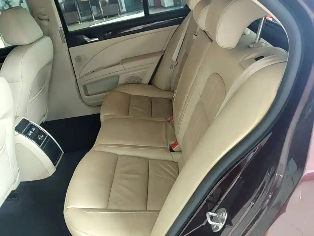Skoda Superb — миниатюра 17