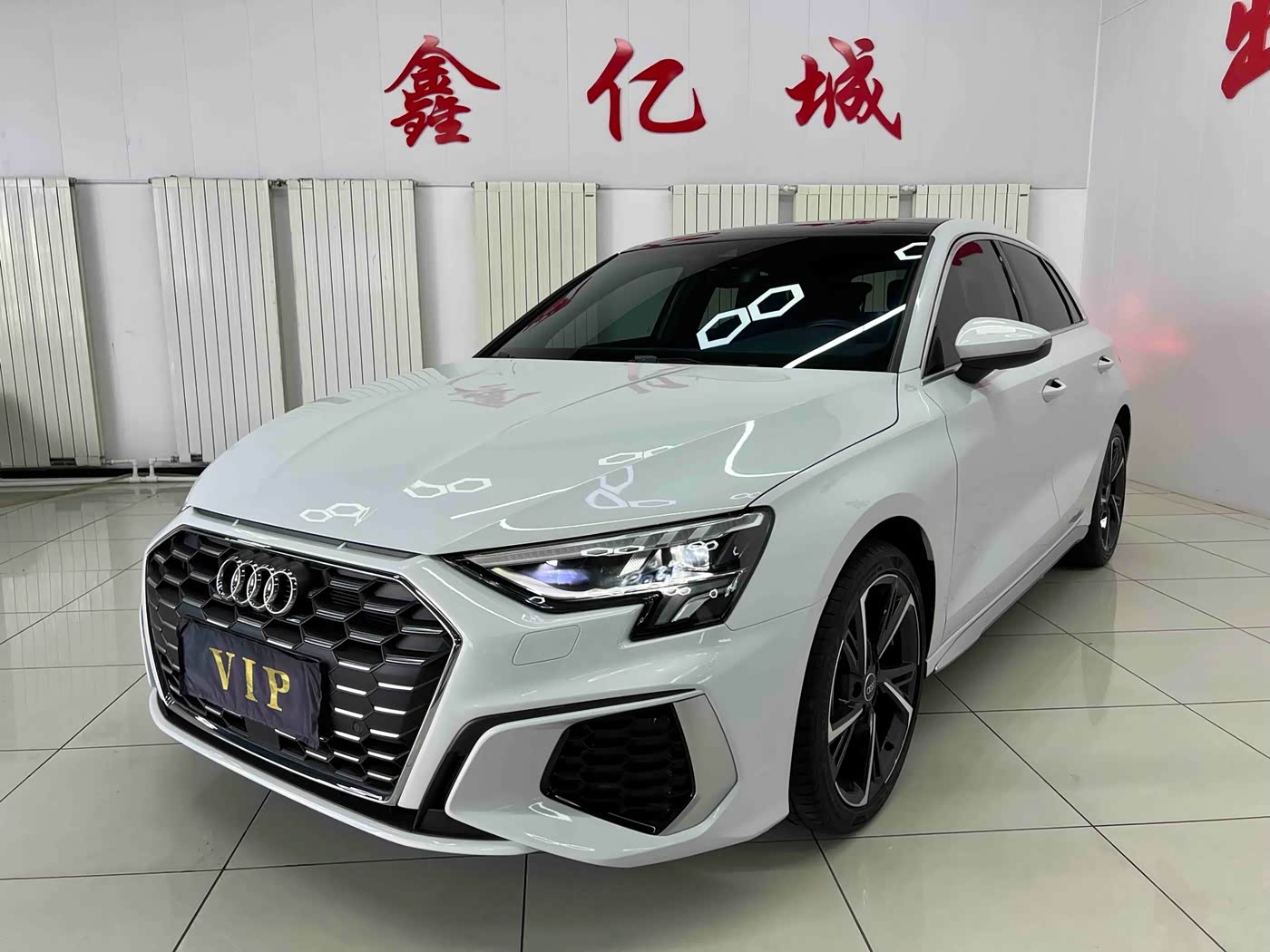Audi A3 1.4 л 2022 г. Белый, пробег 20000 км