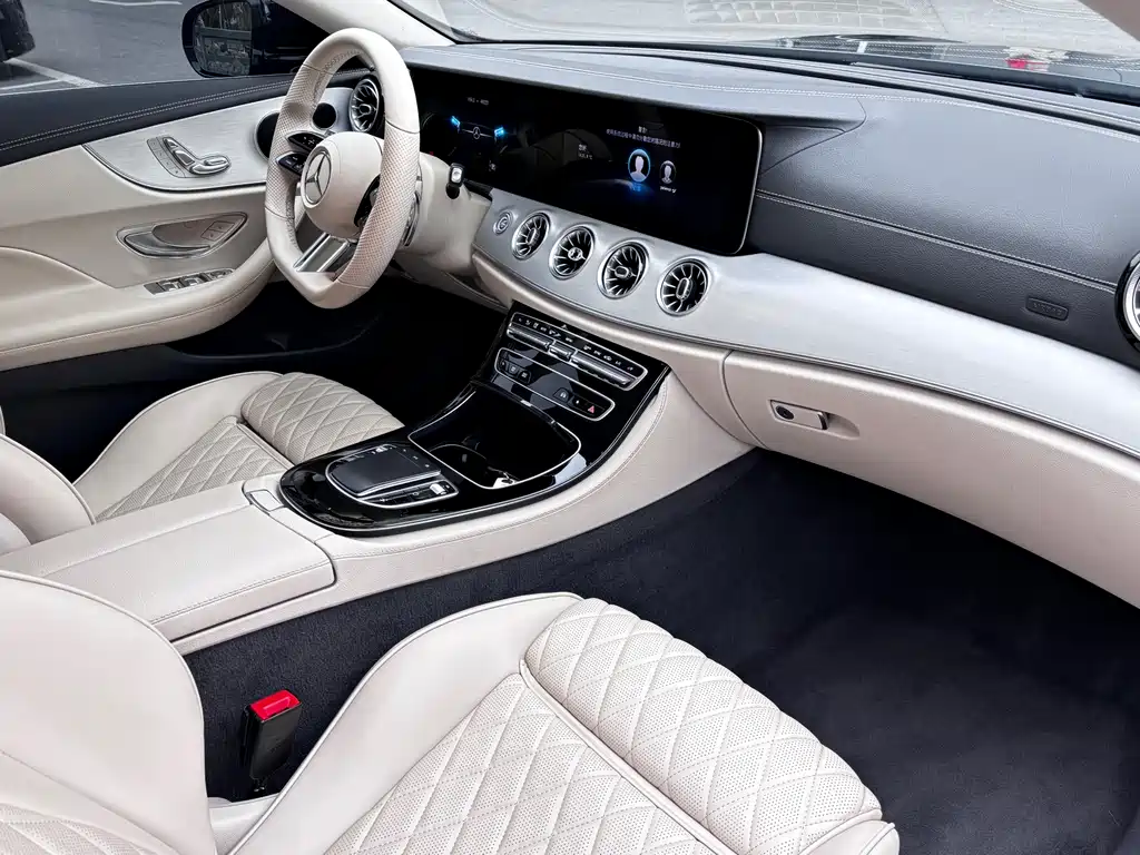 MERCEDES-BENZ E CLASS