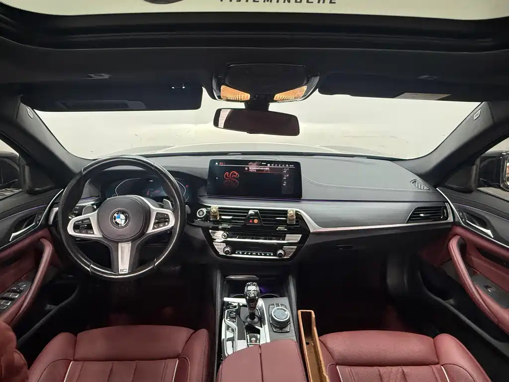 BMW 5 Series — миниатюра 5