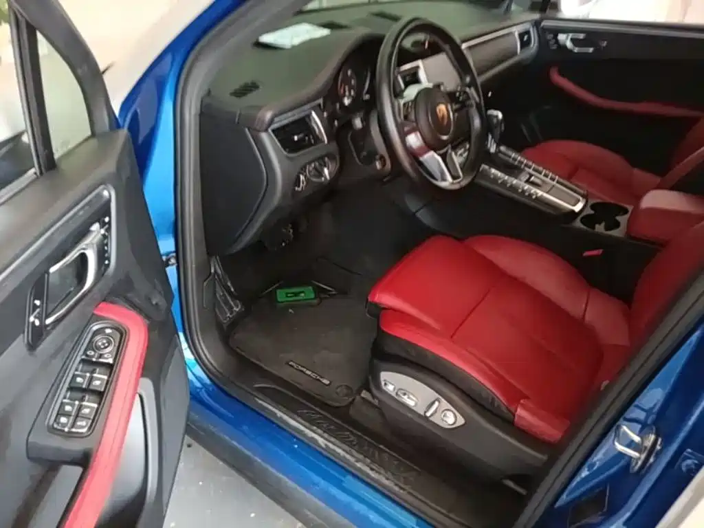 Porsche Macan — миниатюра 16