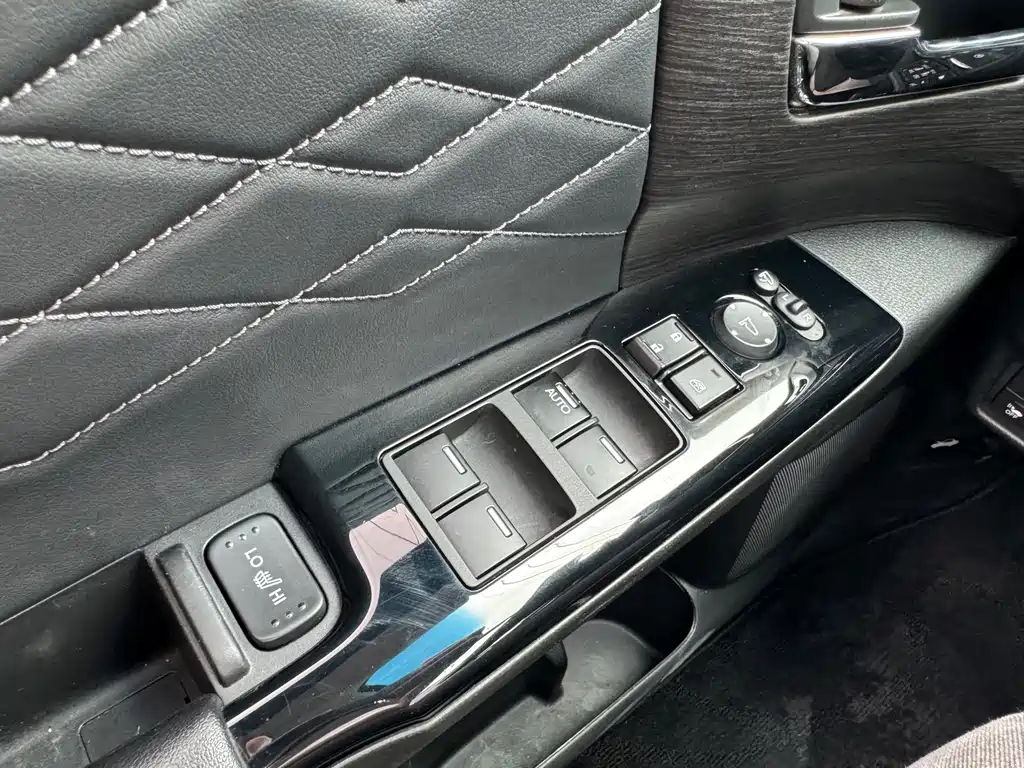 Honda Elysion — миниатюра 13