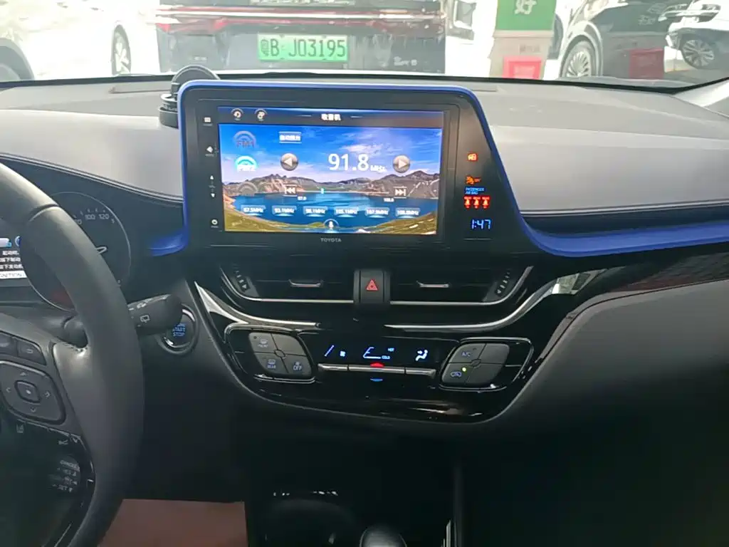 Toyota IZOA — миниатюра 13