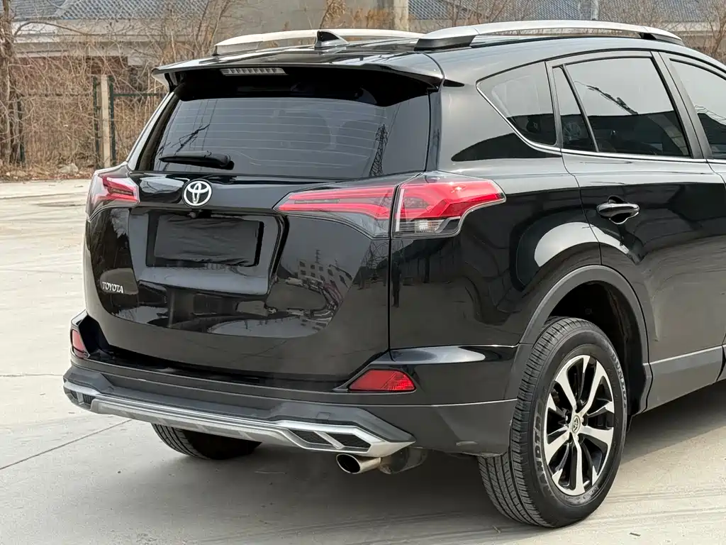 TOYOTA RAV4 RONGFANG