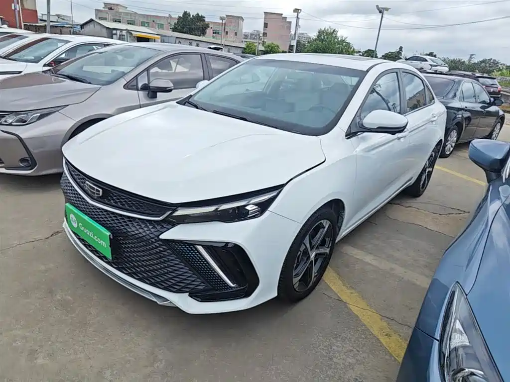Geely Emgrand L 2022