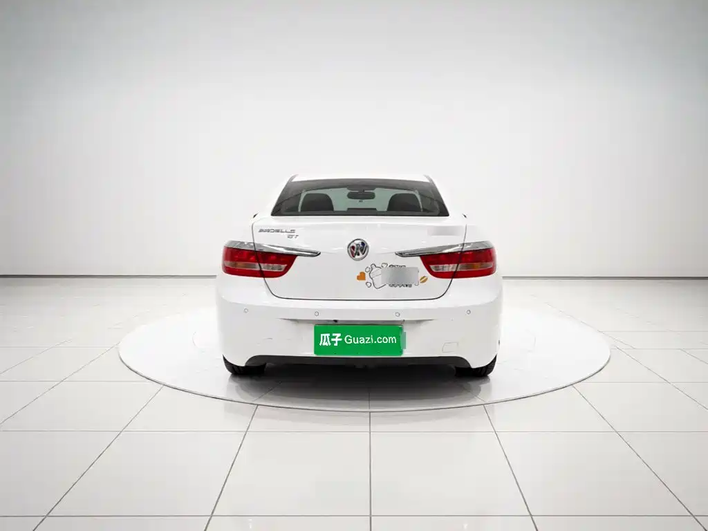 Buick Excelle — миниатюра 5