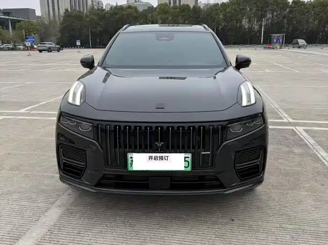 LYNK &CO. 09 EM P 2025