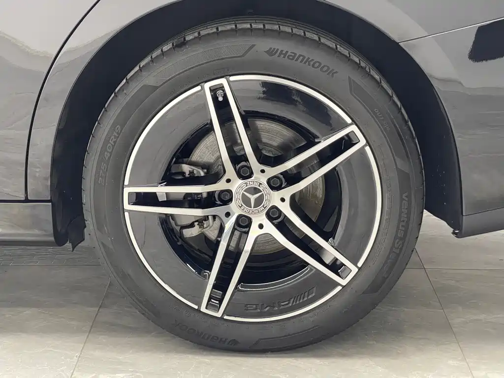 Mercedes-Benz E-Class (Import) — миниатюра 19