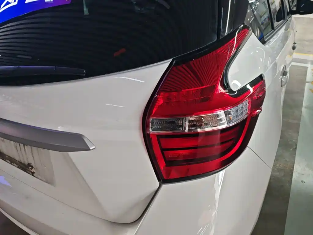 Toyota Vios FS — миниатюра 8