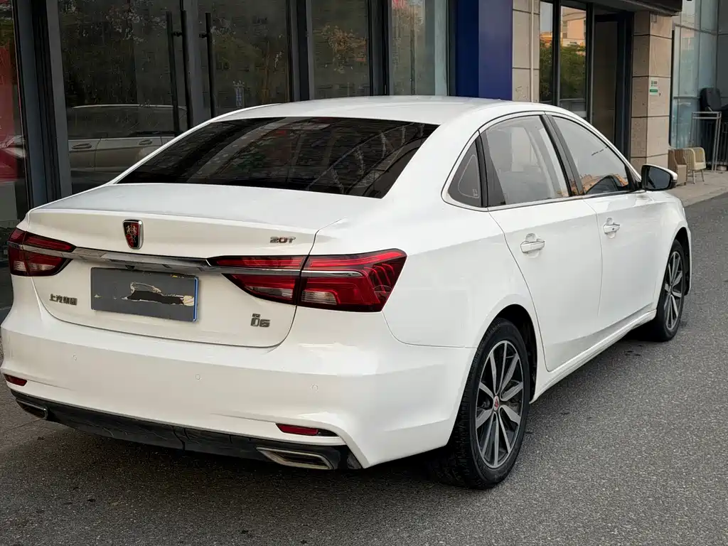Roewe i6 Classic — миниатюра 3