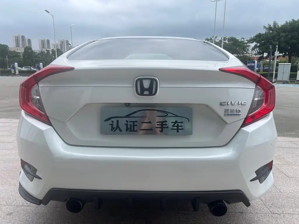 Honda Civic — миниатюра 8