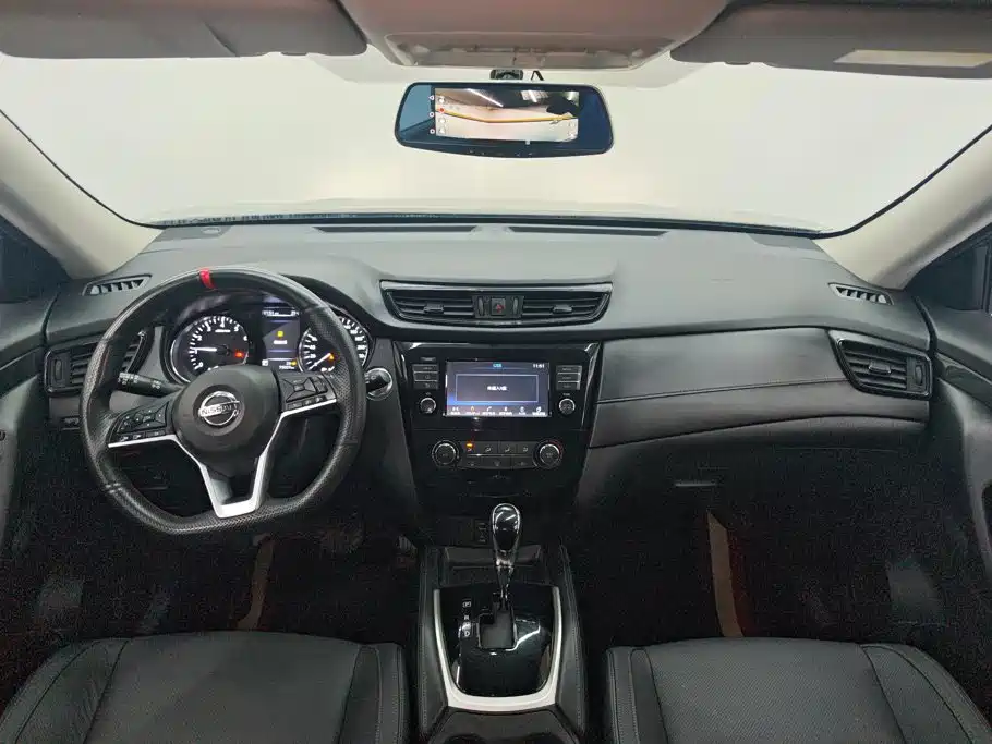 Nissan X-Trail — миниатюра 12