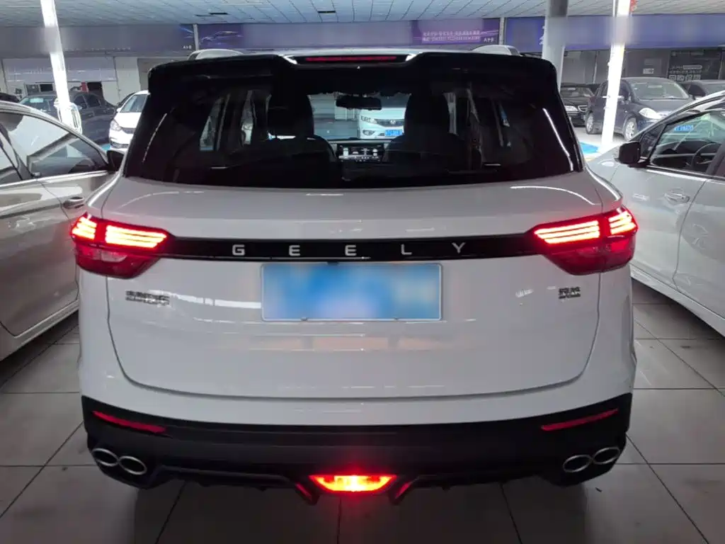 Geely Binyue — миниатюра 6
