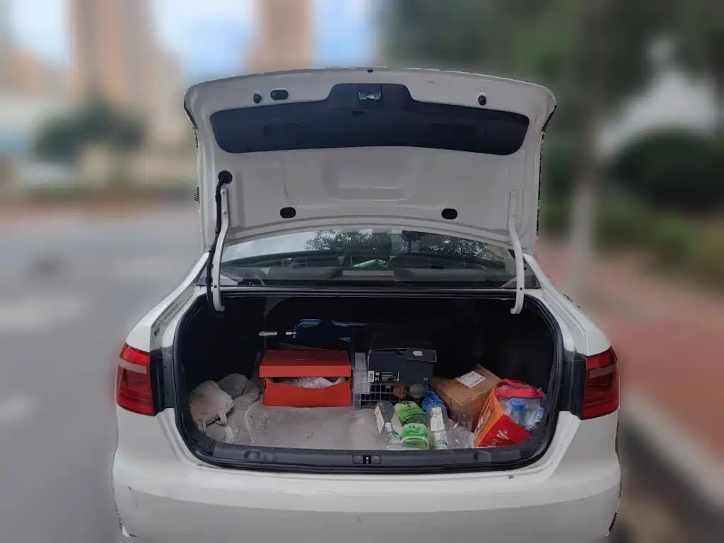 Volkswagen Lavida — миниатюра 10