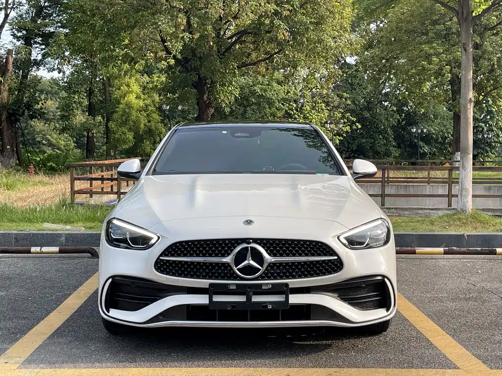 Mercedes-Benz C-Class — миниатюра 2