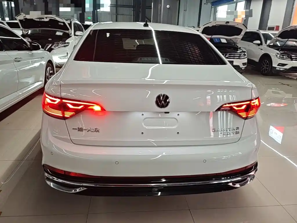 Volkswagen Sagitar — миниатюра 6