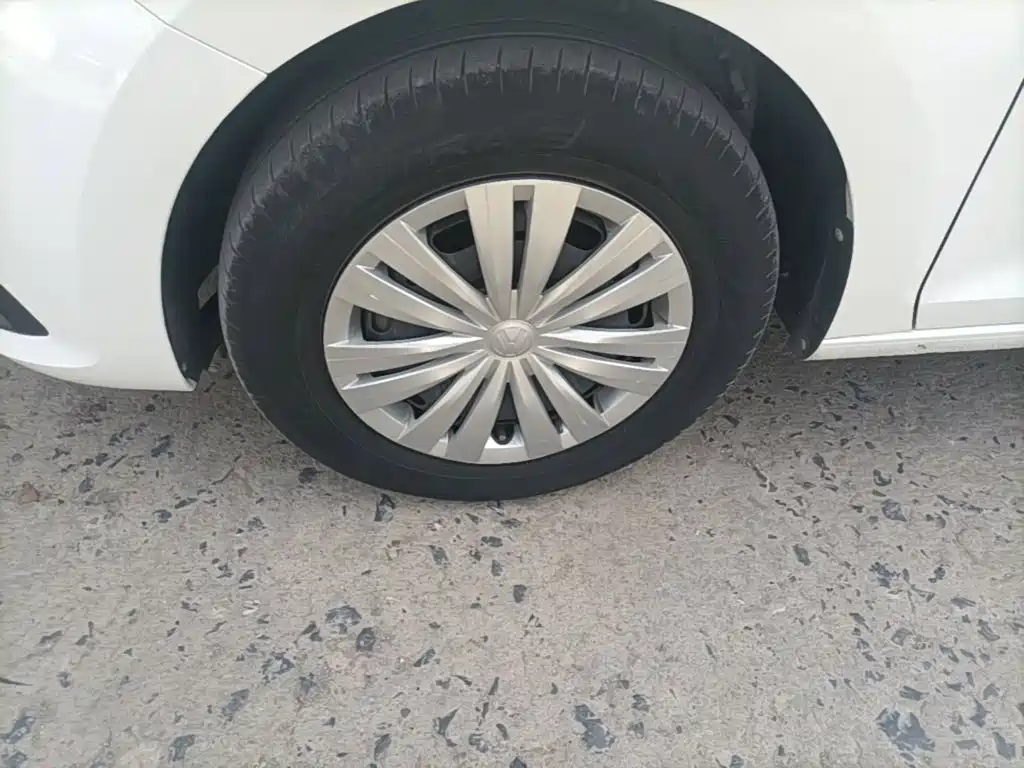 Volkswagen Santana — миниатюра 23