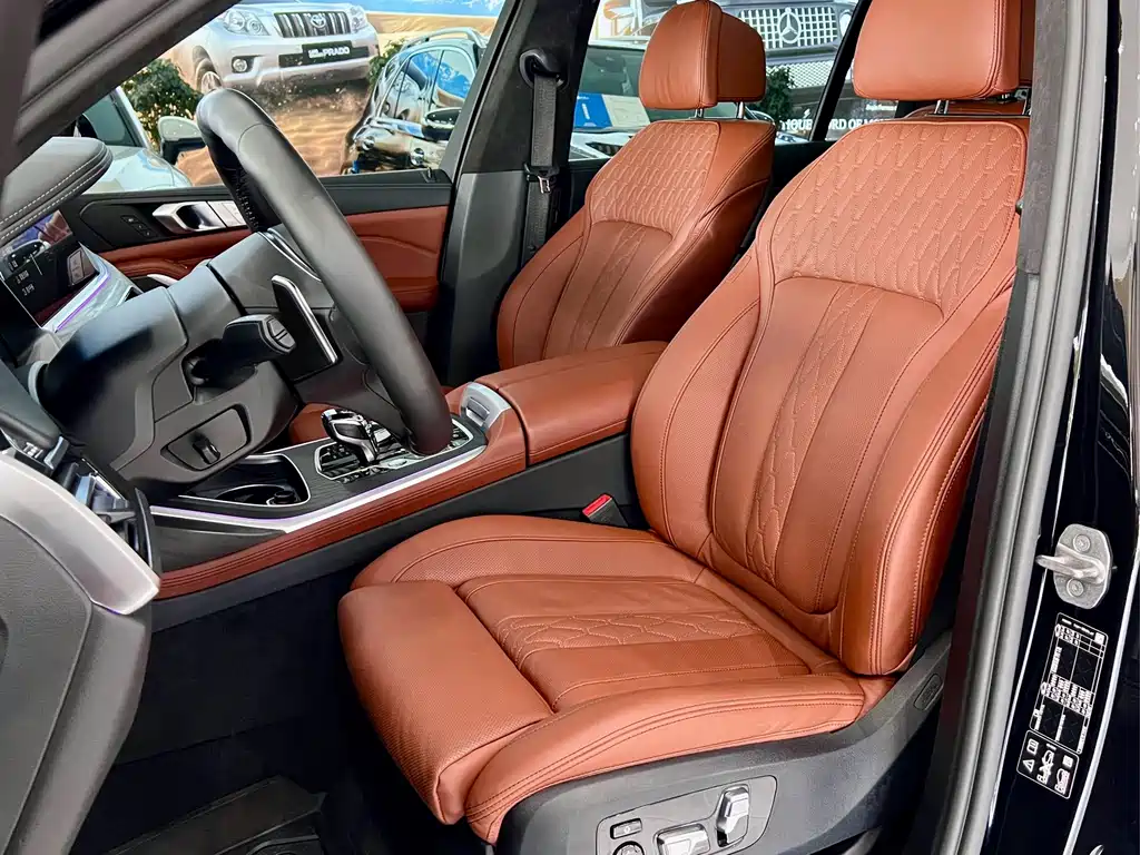 BMW X7 — миниатюра 6