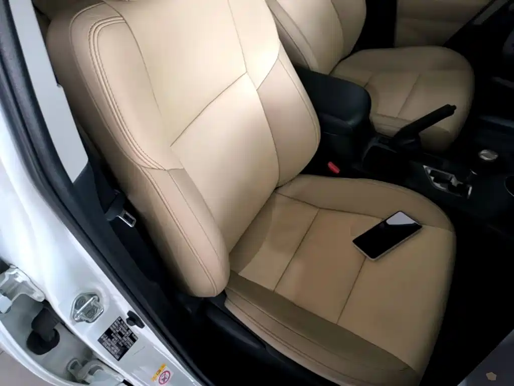 Toyota RAV4 — миниатюра 25