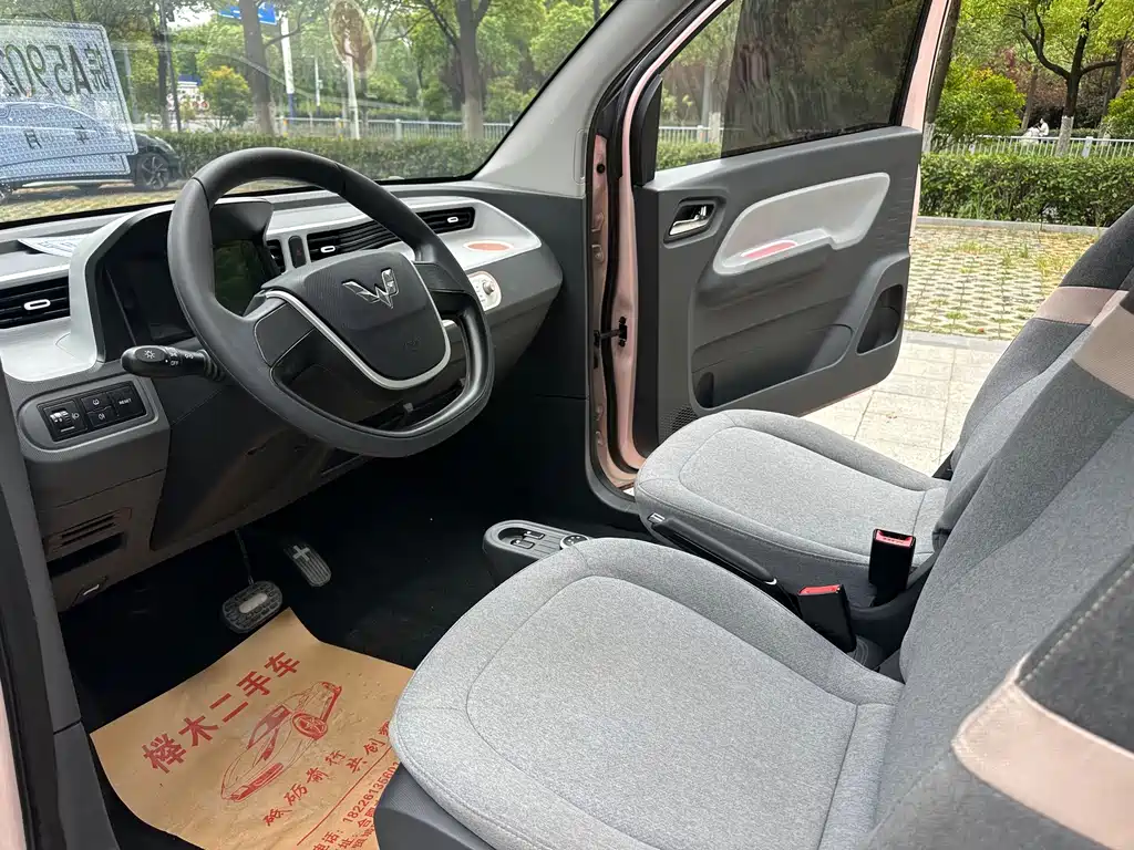 Wuling MINIEV — миниатюра 8