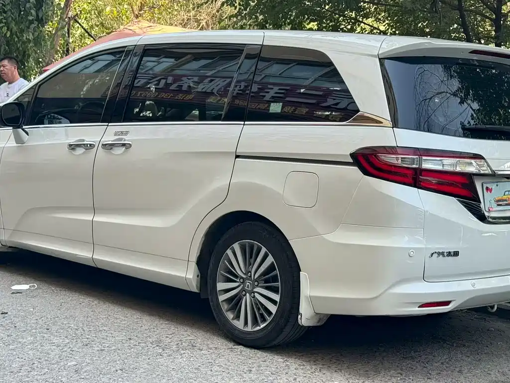 Honda Odyssey — миниатюра 9