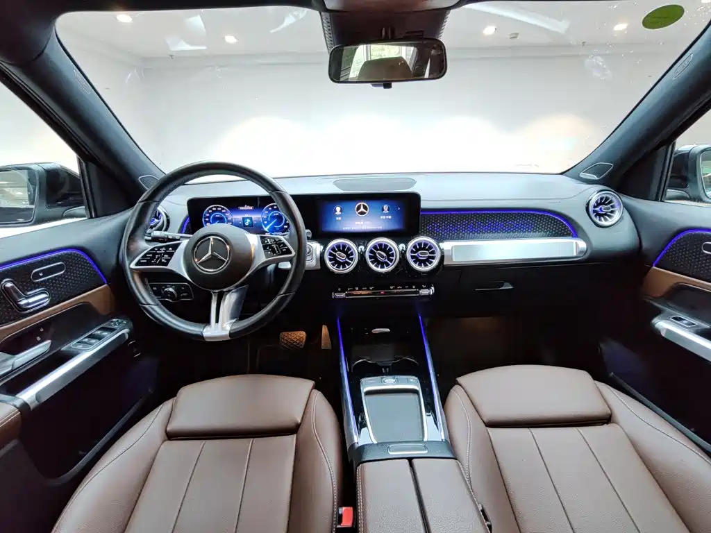 Mercedes-Benz EQB — миниатюра 12