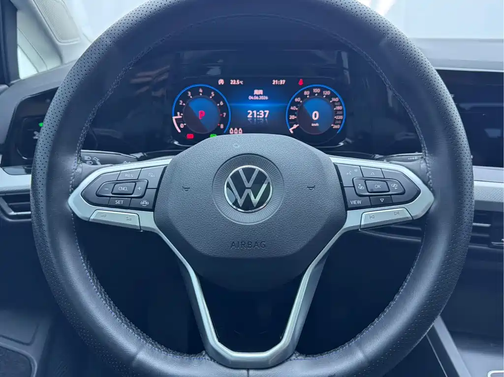 Volkswagen Golf — миниатюра 14