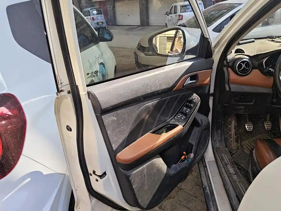 BAIC Senova X35 — миниатюра 7