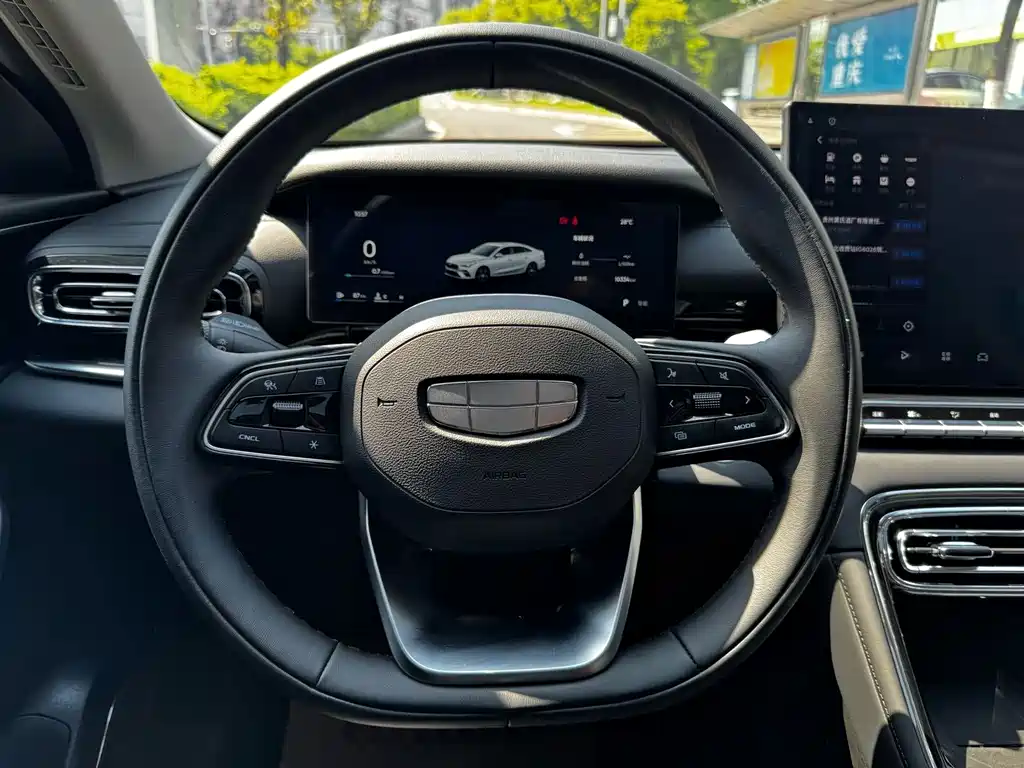 Geely Emgrand — миниатюра 16
