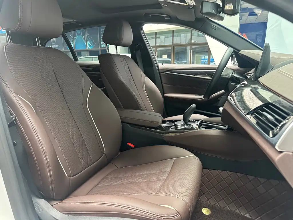 BMW 5 Series 5 2022 525Li M Sport