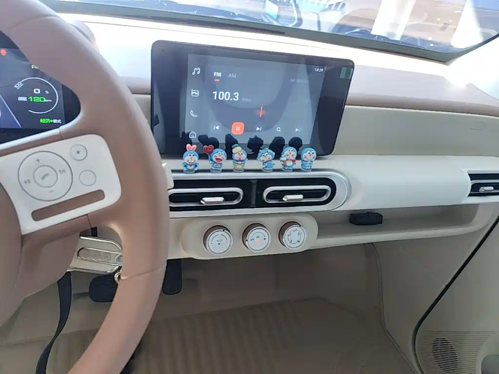 Wuling MINIEV — миниатюра 13