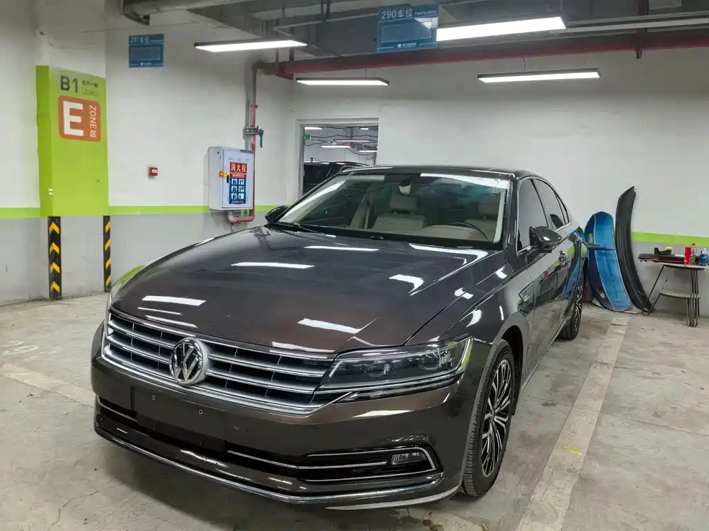 Volkswagen Phideon 2018