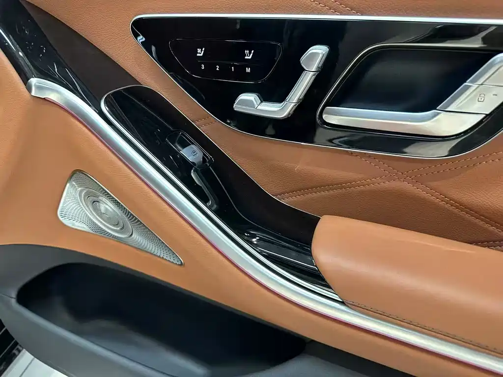 Mercedes-Benz S-Class — миниатюра 16