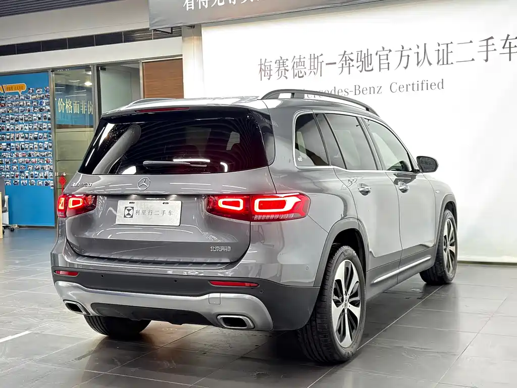 Mercedes-Benz GLB — миниатюра 6