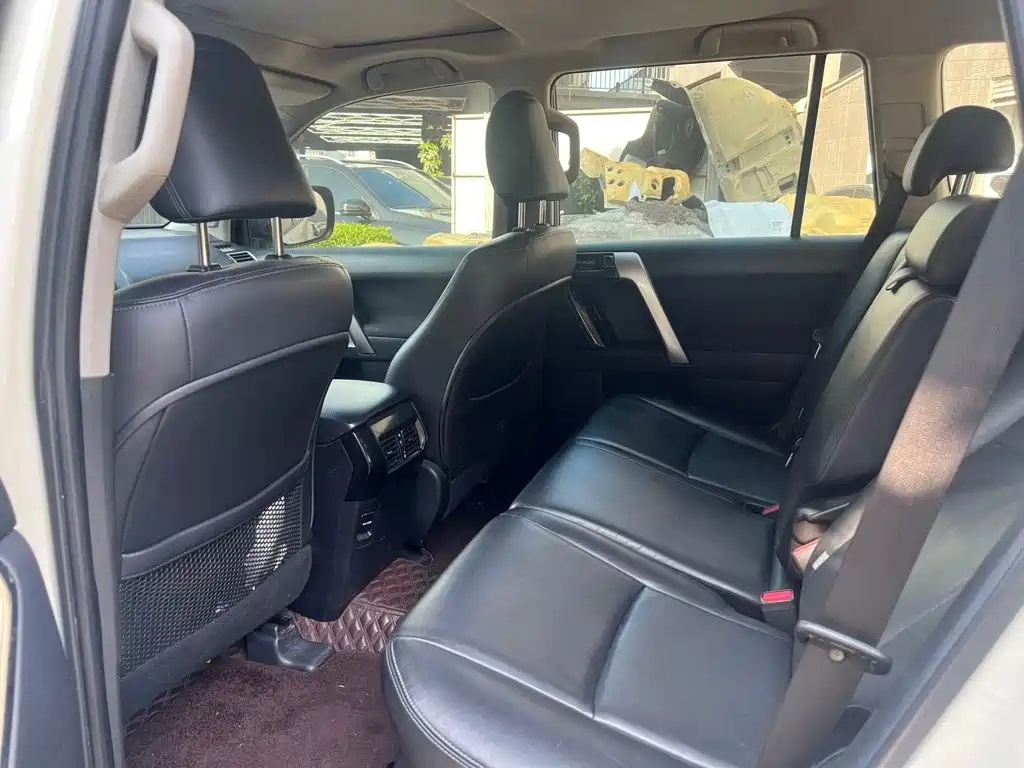 Toyota Prado — миниатюра 5