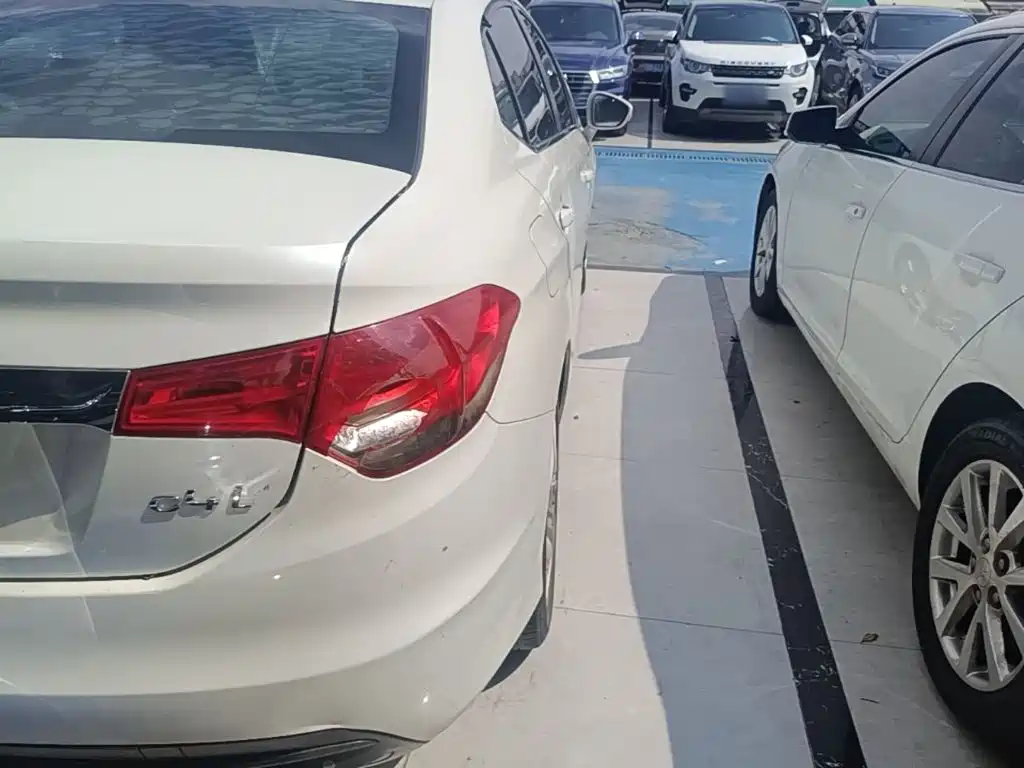 Citroen C4L — миниатюра 8