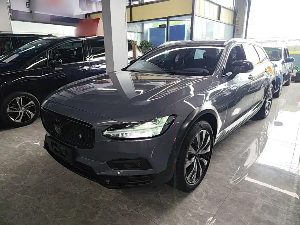 Volvo V90 — миниатюра 2