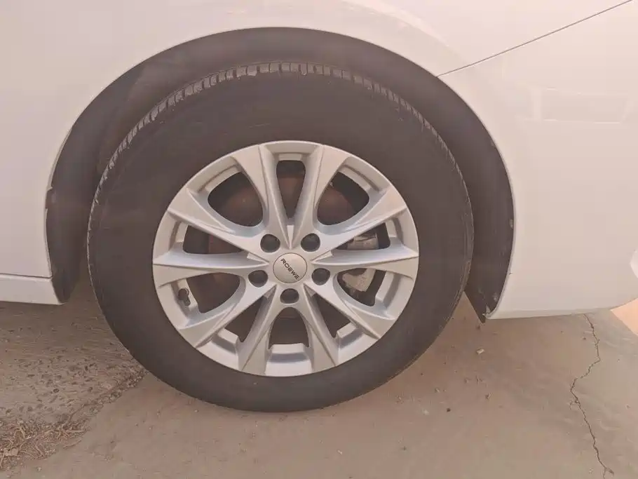 Roewe i5 2023 1.5L CVT